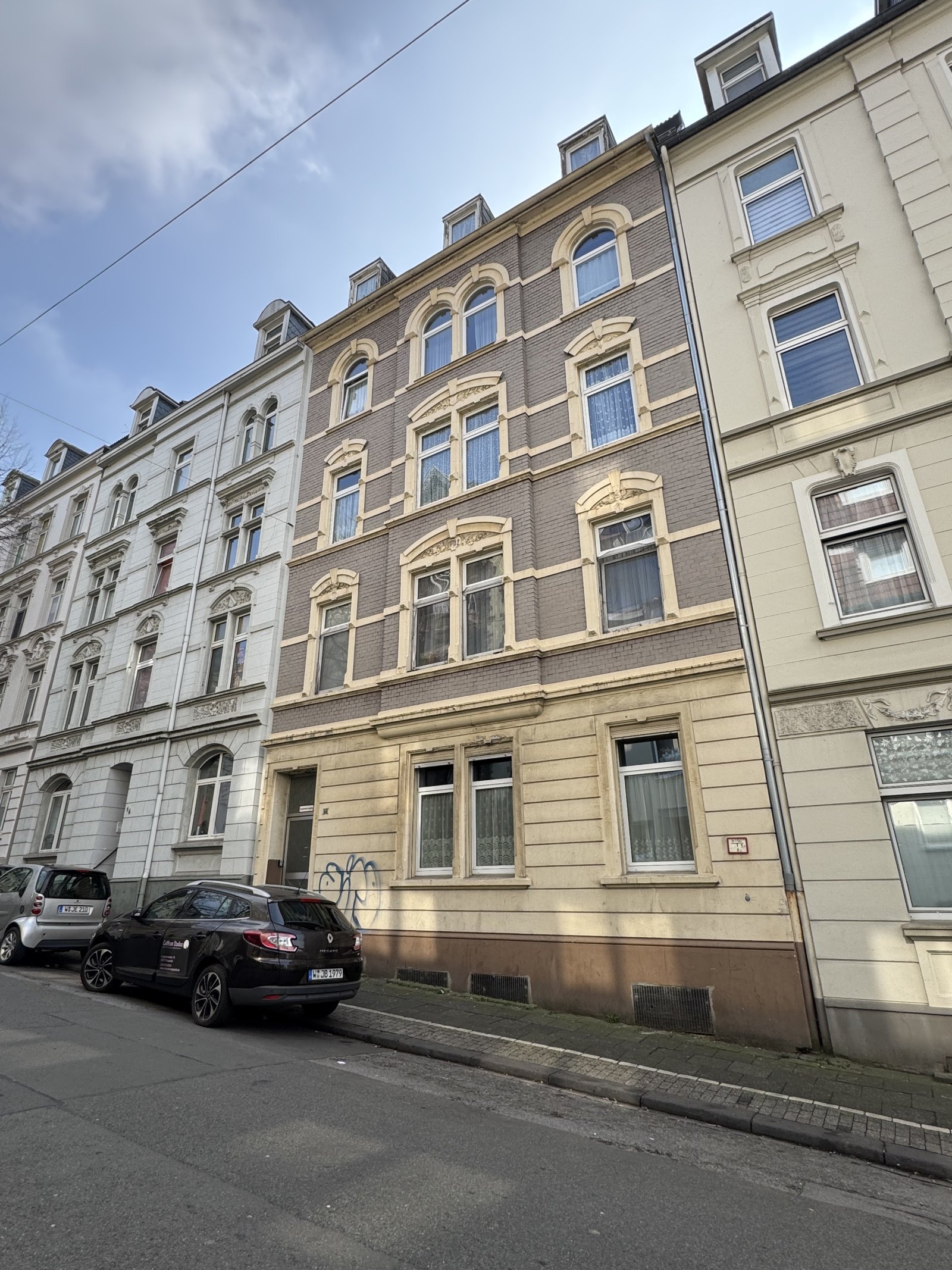 **VERMIETET** Gut geschnittene 3-Zimmer-Wohnung in zentraler Lage **VERMIETET** Gut geschnittene 3-Zimmer-Wohnung in zentraler Lage